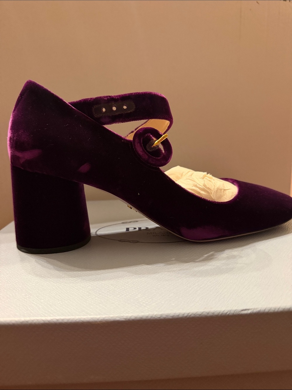 PRADA Purple Velvet Mary Jane Heels - Picture 5 of 5